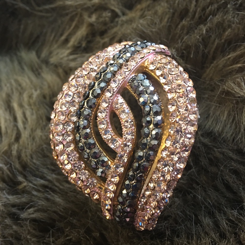 Vintage peach/black rhinestone clamp cuff bracelet